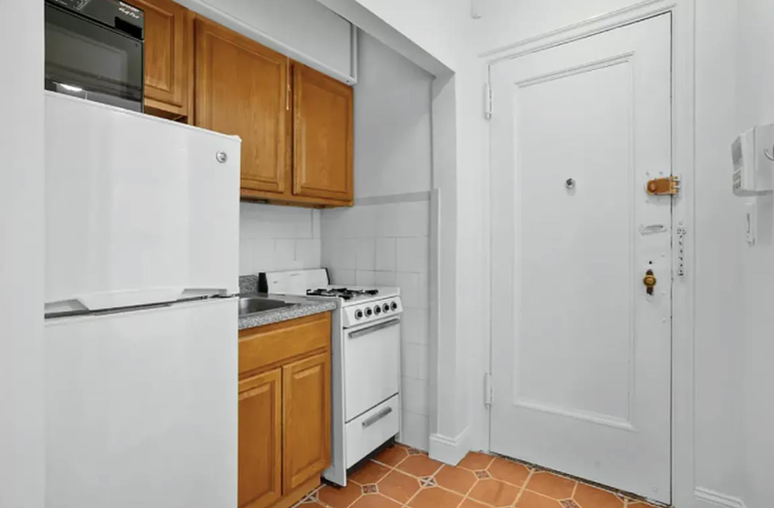 102 West 79th Street, Apt 3-G