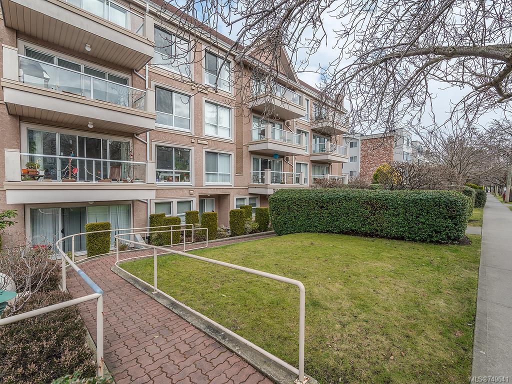 405-1014 Rockland Ave, Victoria
