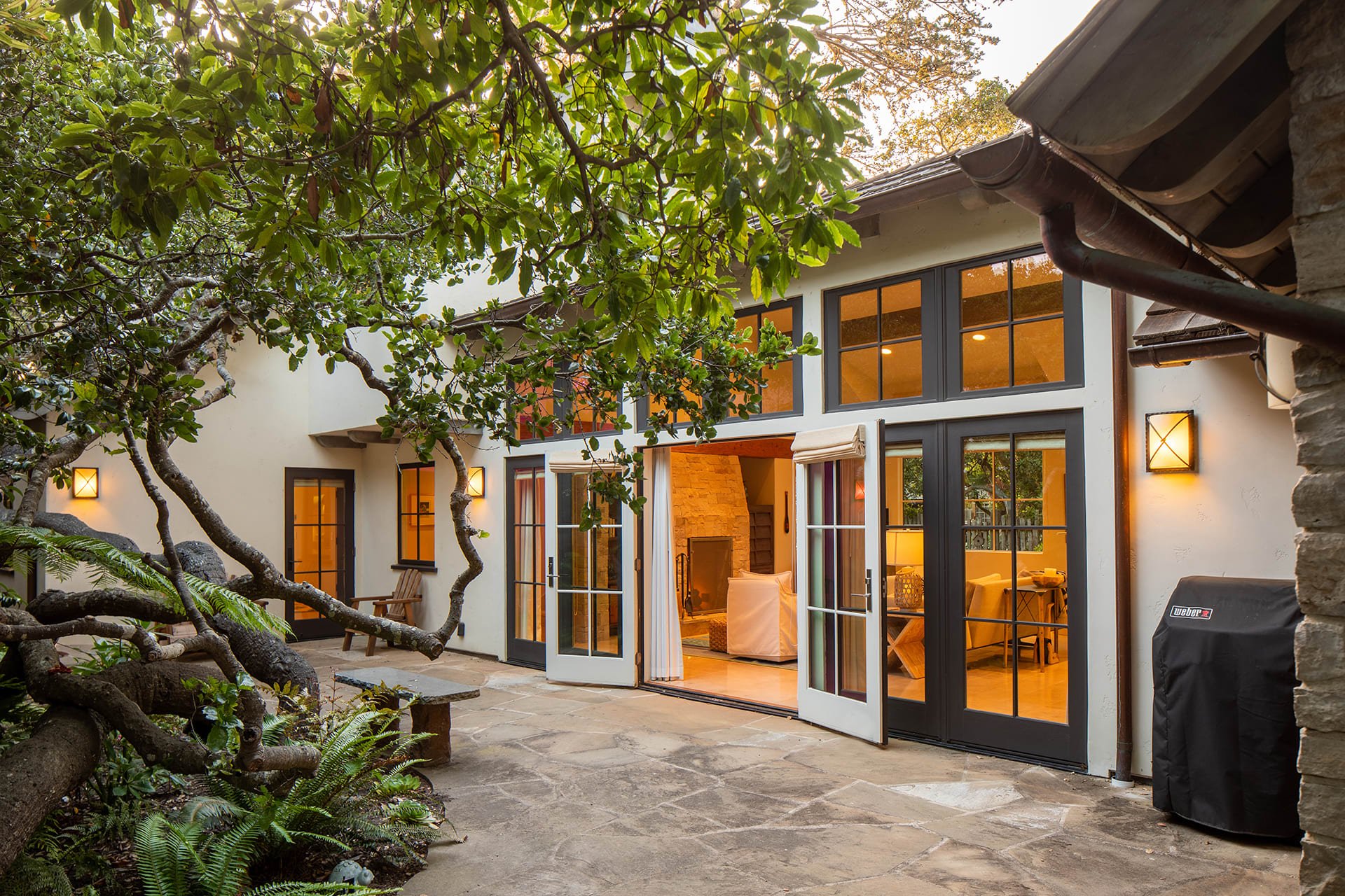 Immaculate by the Sea - Monte Verde & 13th SW Corner