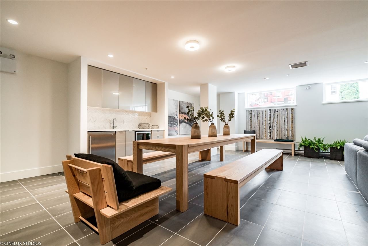 313-2188 Madison Ave