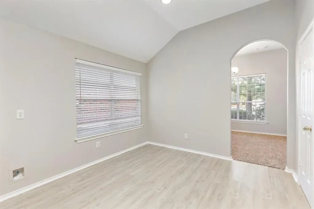 21323 Pepperberry Trl