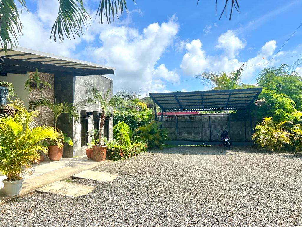 Quepos Surf House with Private Pool