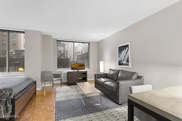 145 East 48th Street Unit: 10A