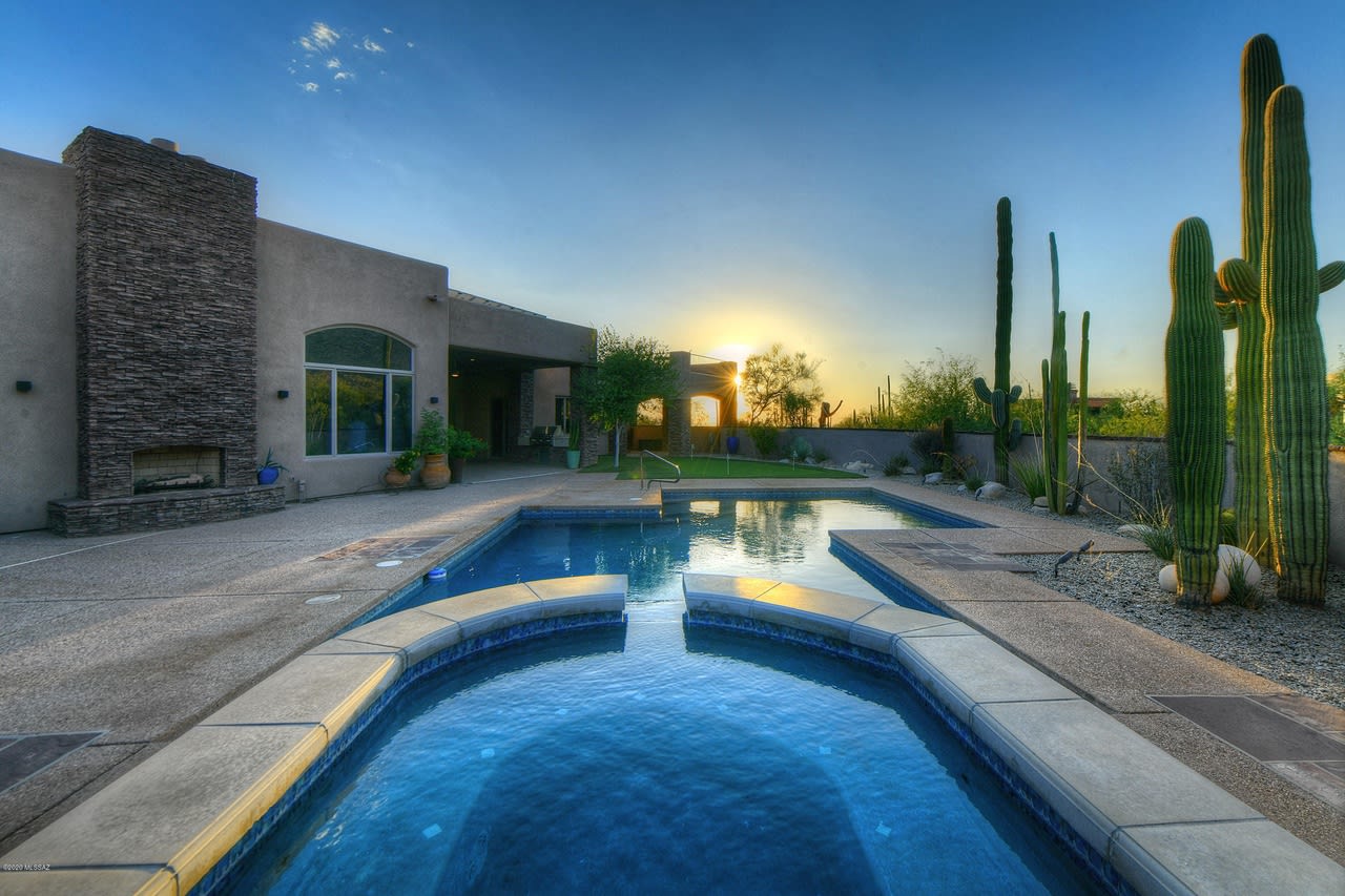 Desert Garden Drive