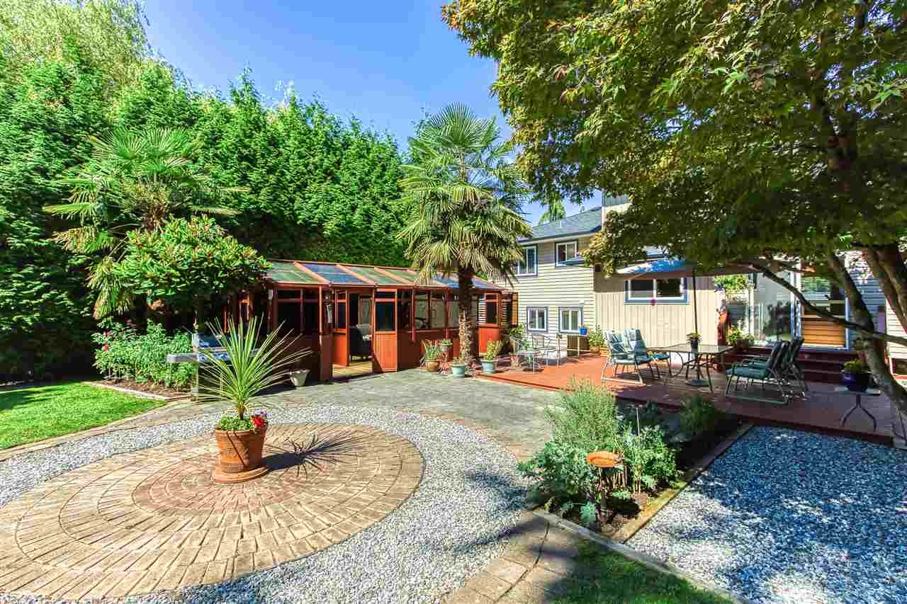11472 94a Ave