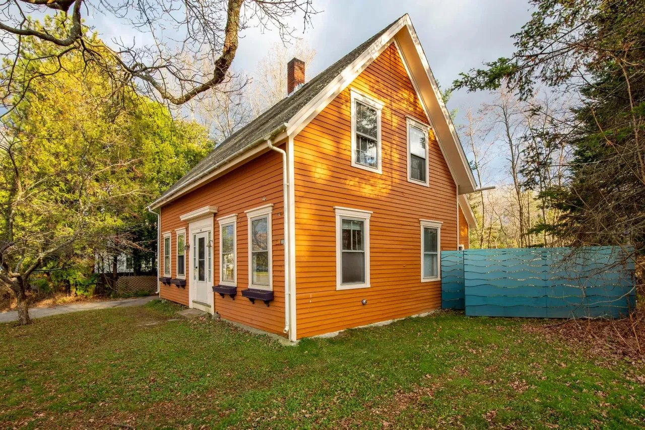 New Listing: 646 West Street, Rockport, ME 04856 – $425,000