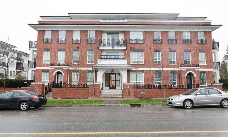 209-555 Foster Ave