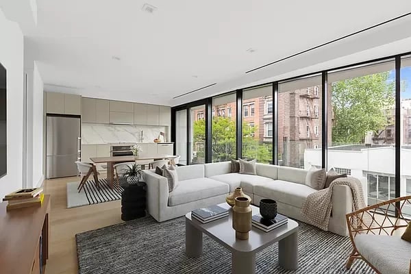 153 Green Street Unit: 3B