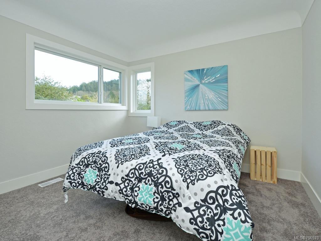 1212 Pearce Cres