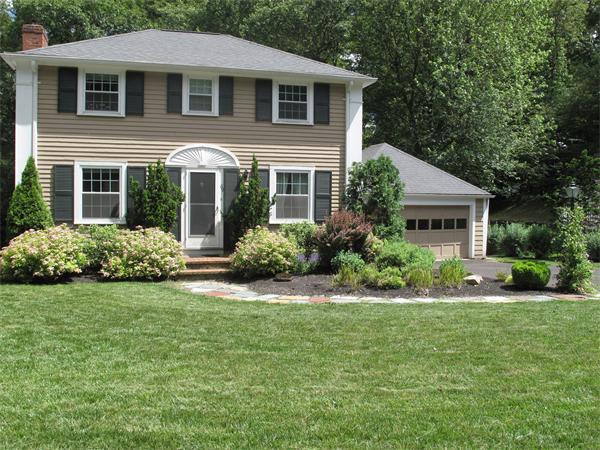 69 Fox Meadow Ln