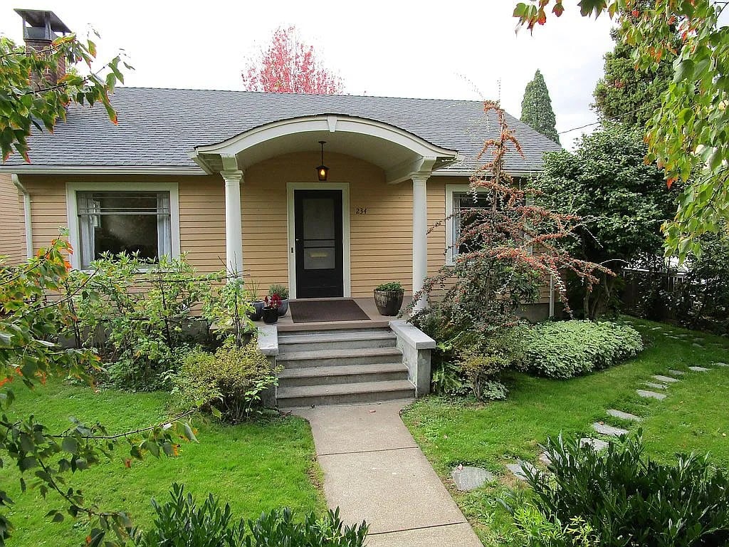 234 NW 30th St