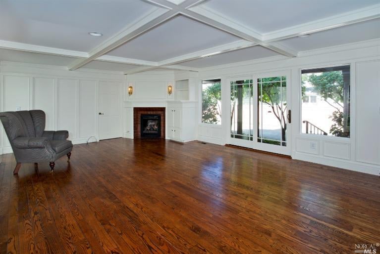 1105 McDonald Ave