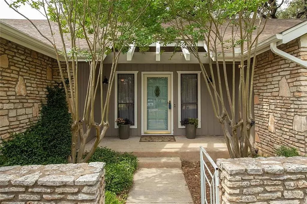 78 Woodcreek Dr