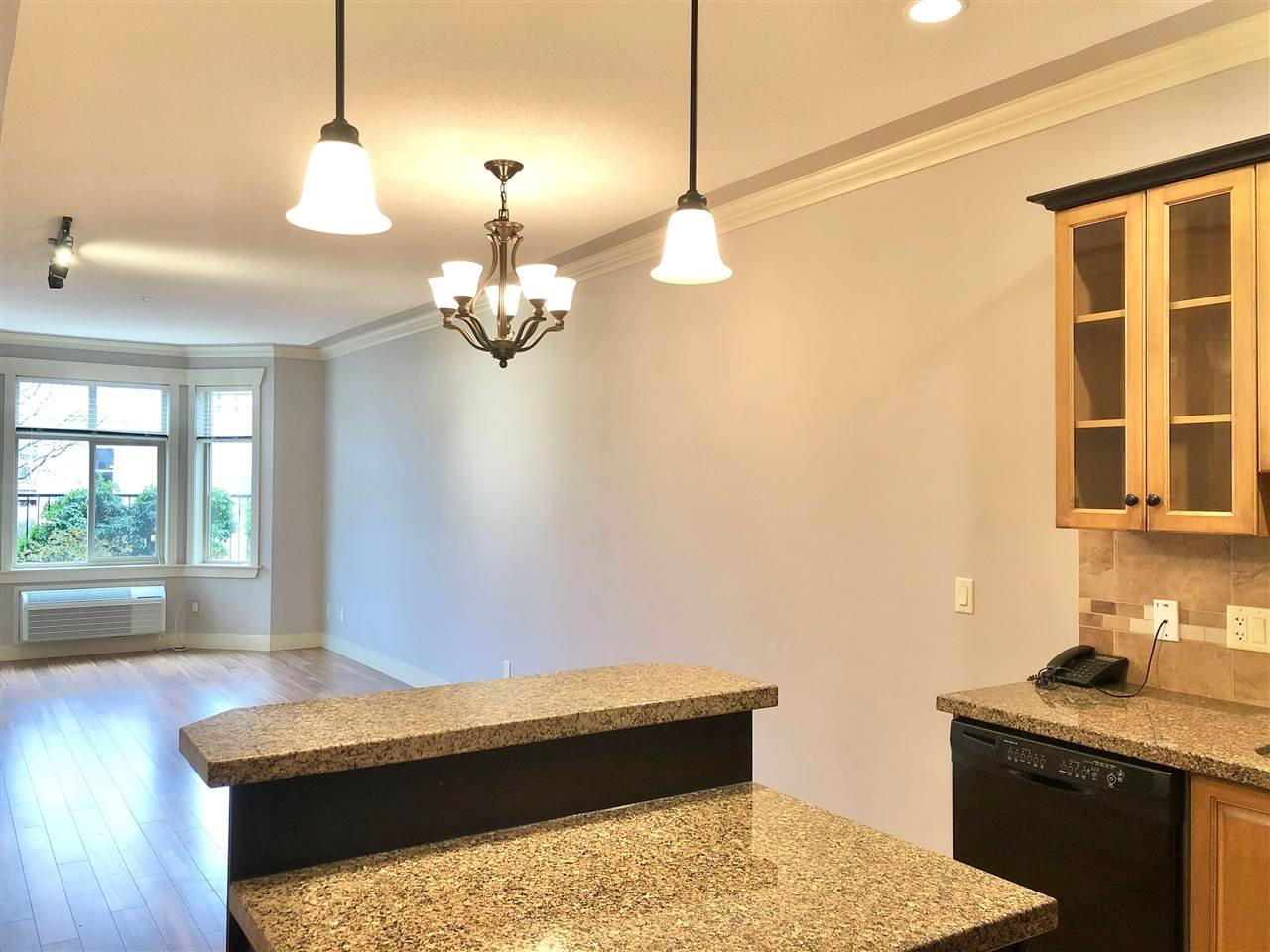 105-45893 Chesterfield Ave
