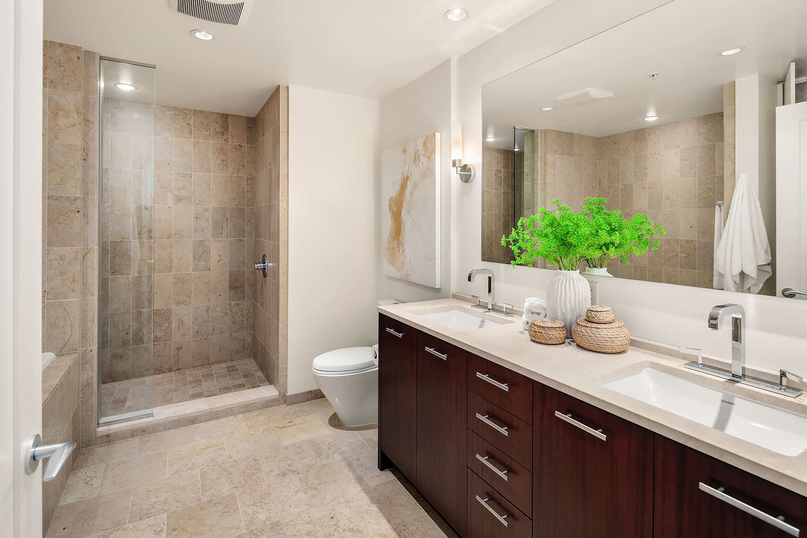 10700 NE 4th Street, Unit 1016