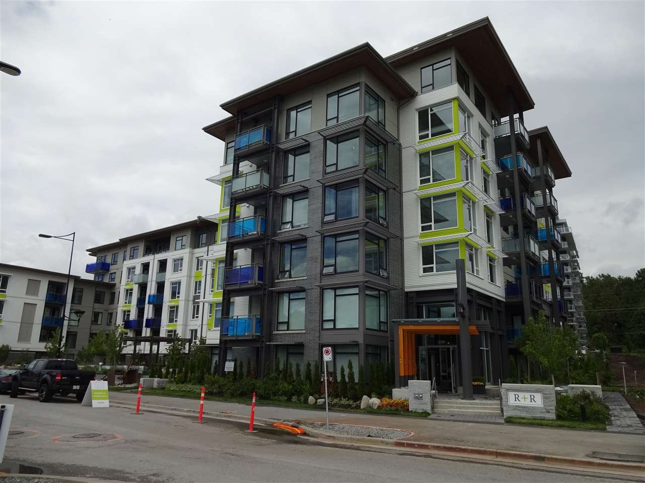 604-3289 Riverwalk Ave
