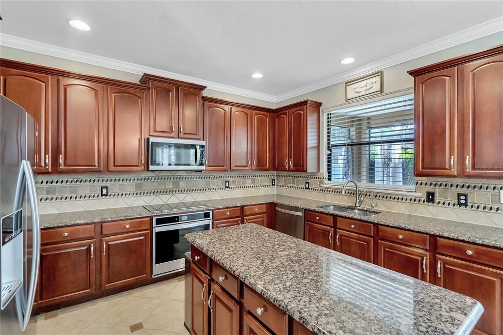 9707 Moss Rose Way