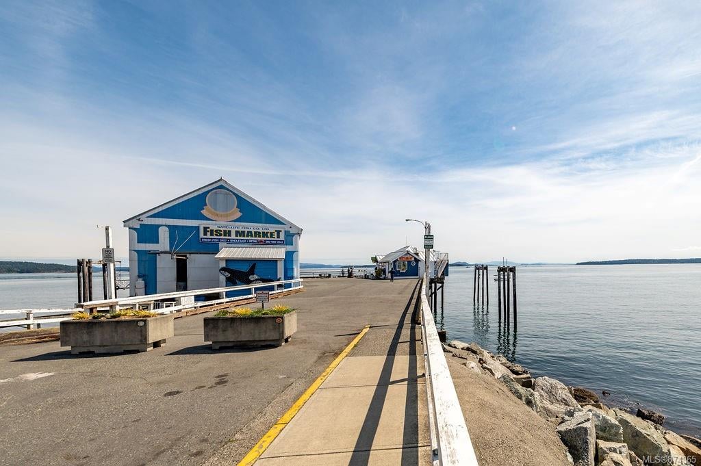 709-9809 Seaport Pl