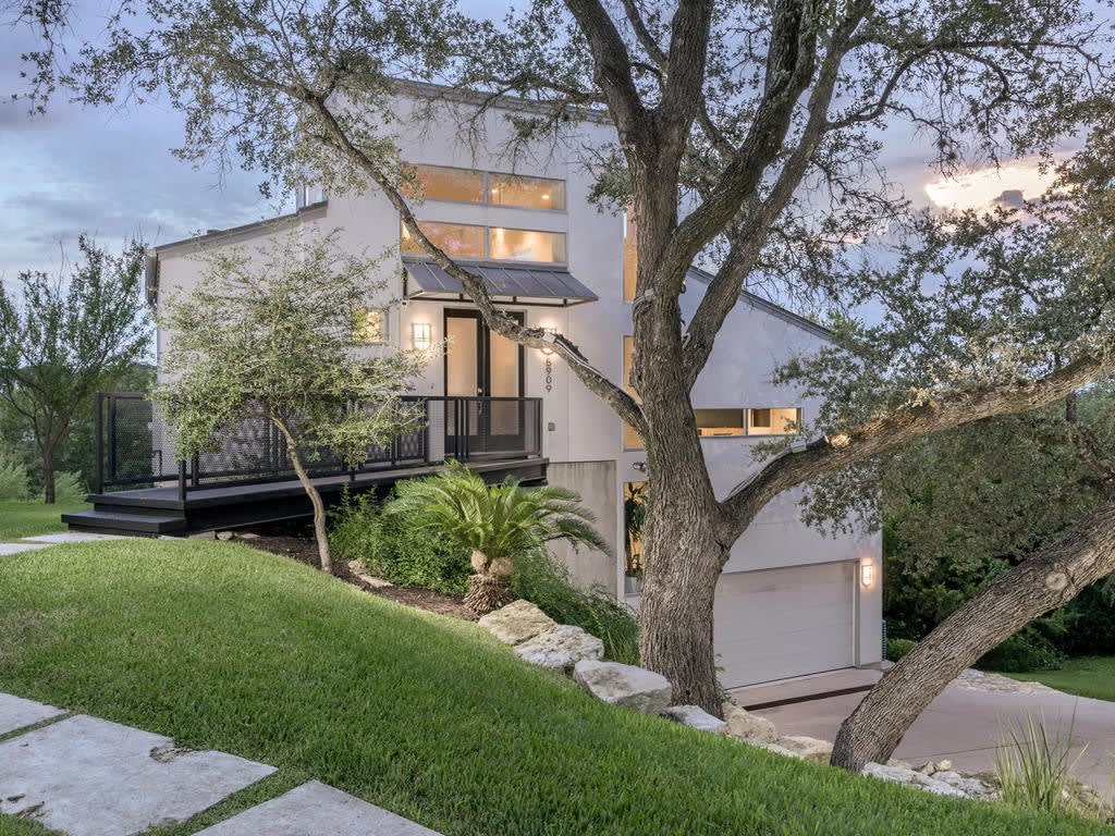 5909 Lookout Mountain Dr