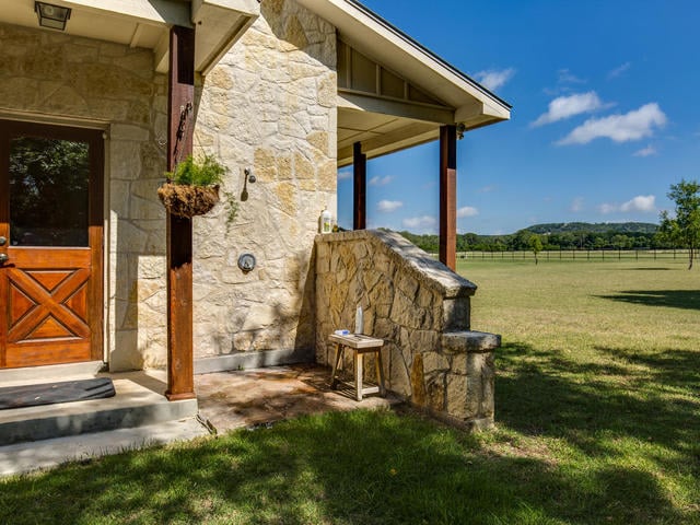 221 Upper Cibolo Creek Rd