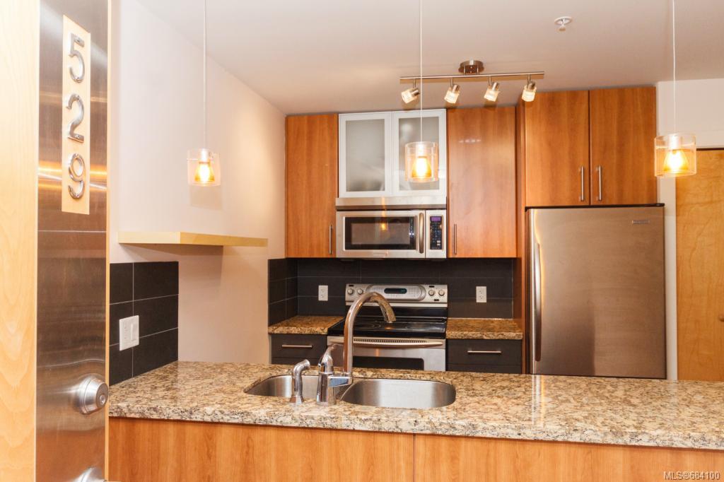 529-2745 Veterans Memorial Pkwy