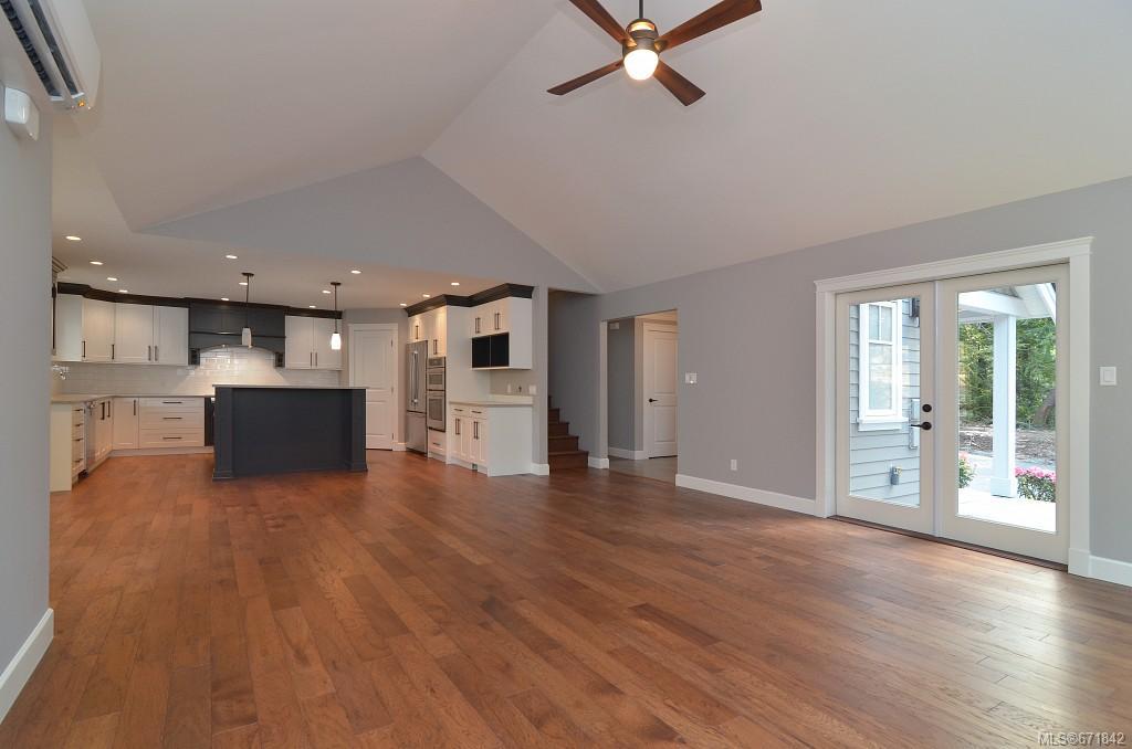764 Hanington Rd, Highlands