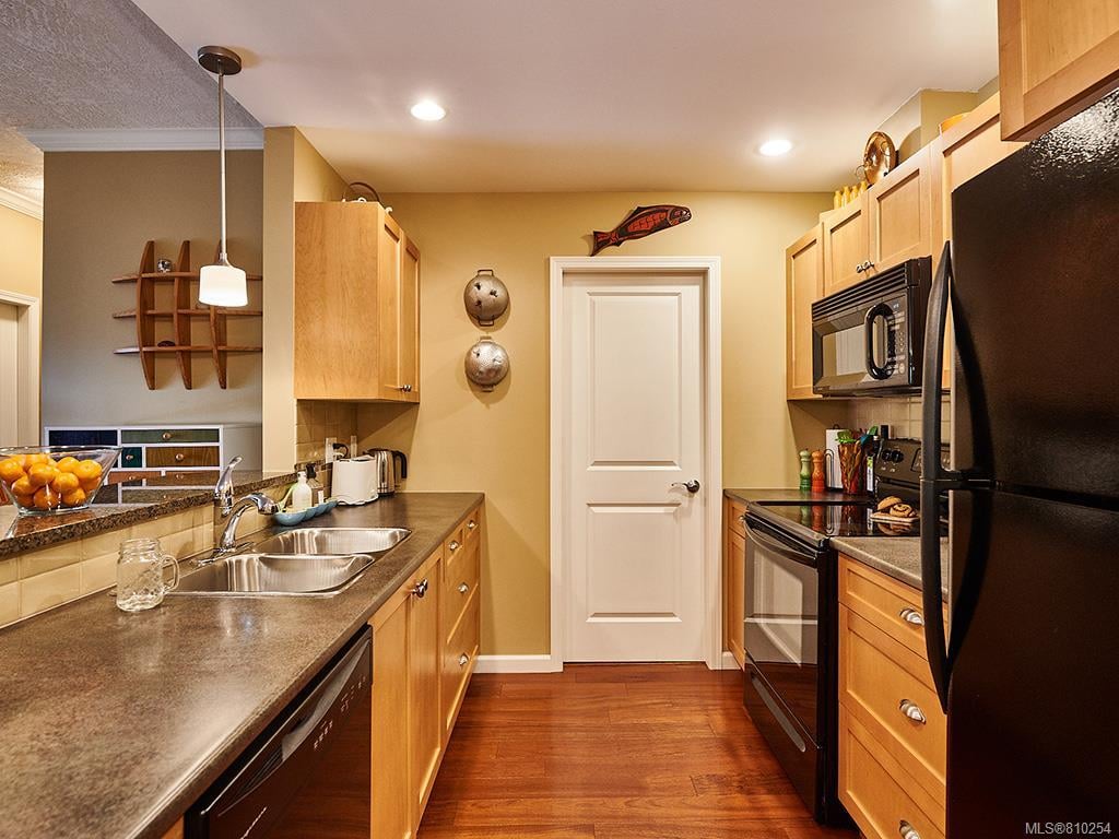 407-125 Aldersmith Pl