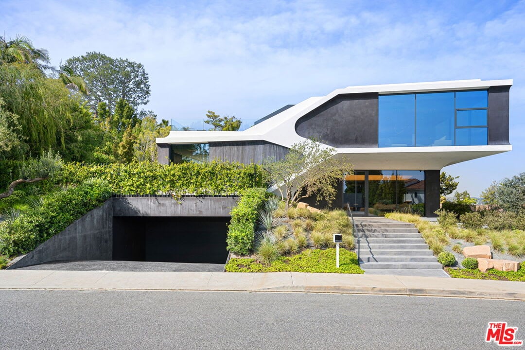 Chateau Estate