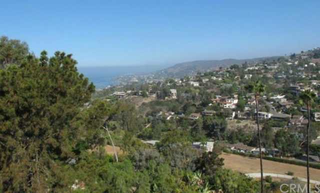 1087 Van Dyke