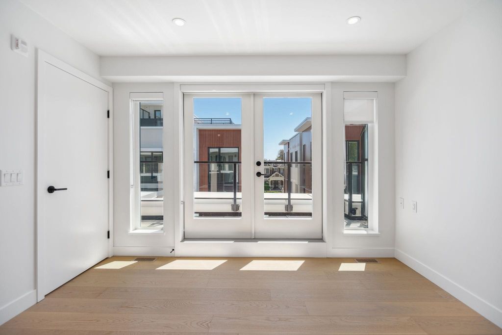 725 W 49 Avenue 123, Vancouver