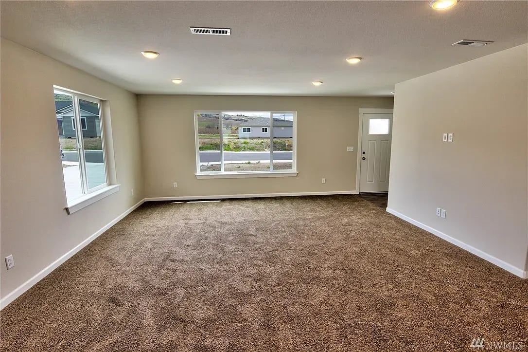 89 Manzanita Dr