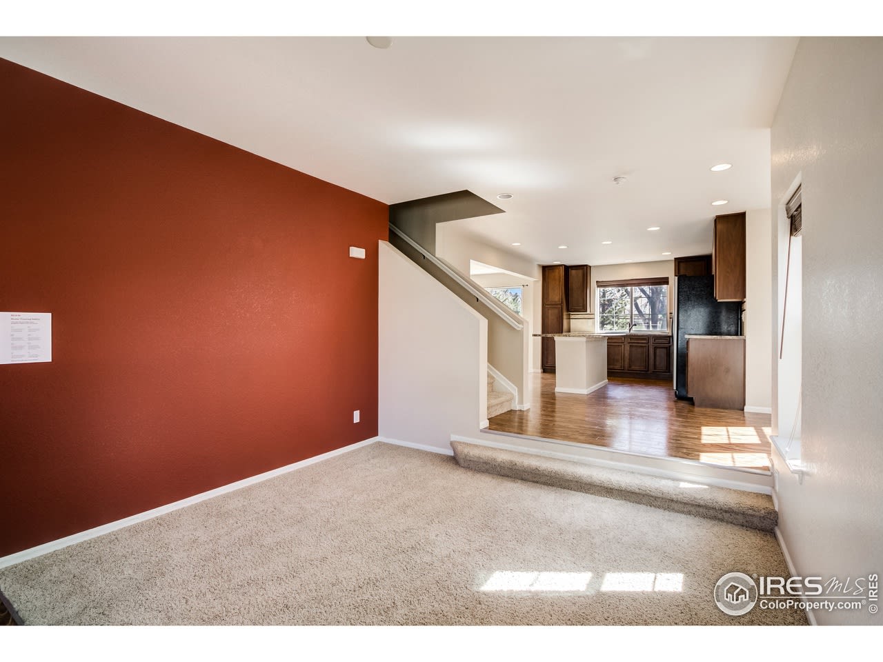 5312 Ravenswood Ln