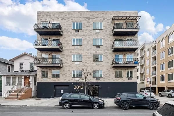 3016 Brighton 5 St. Unit: 4-D