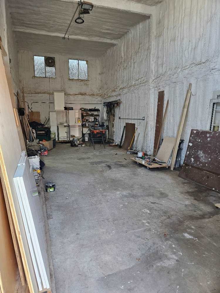 75 Windsor Ave