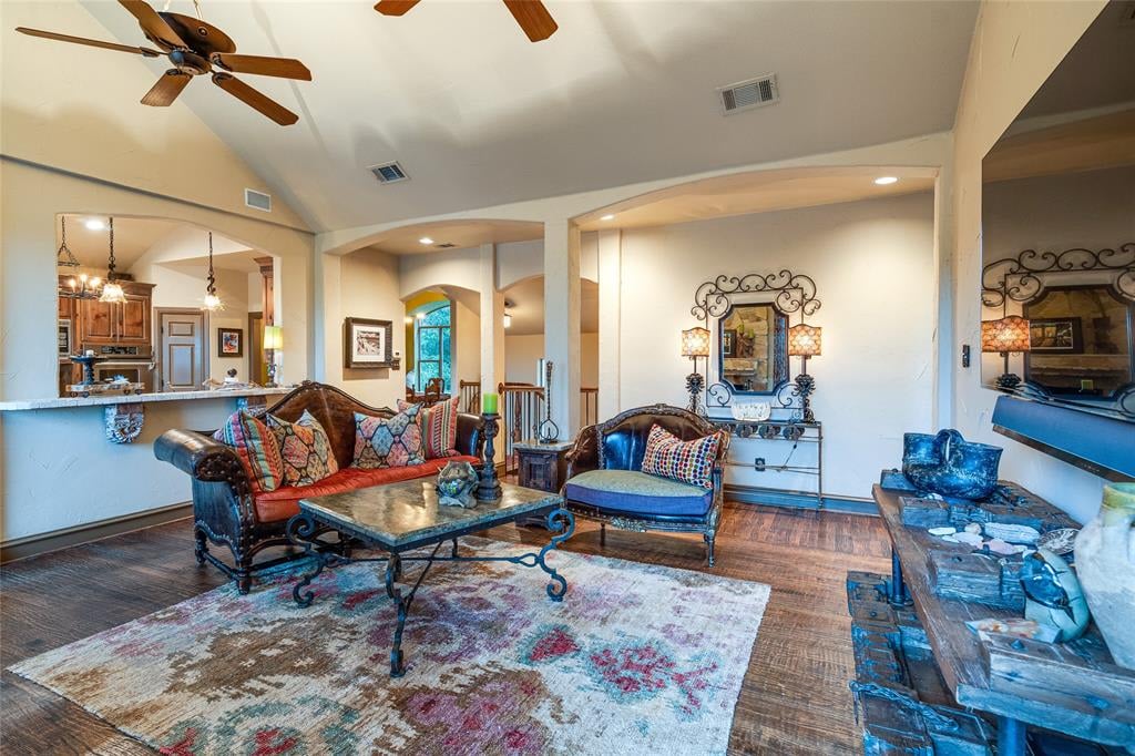 2907 Peninsula Dr