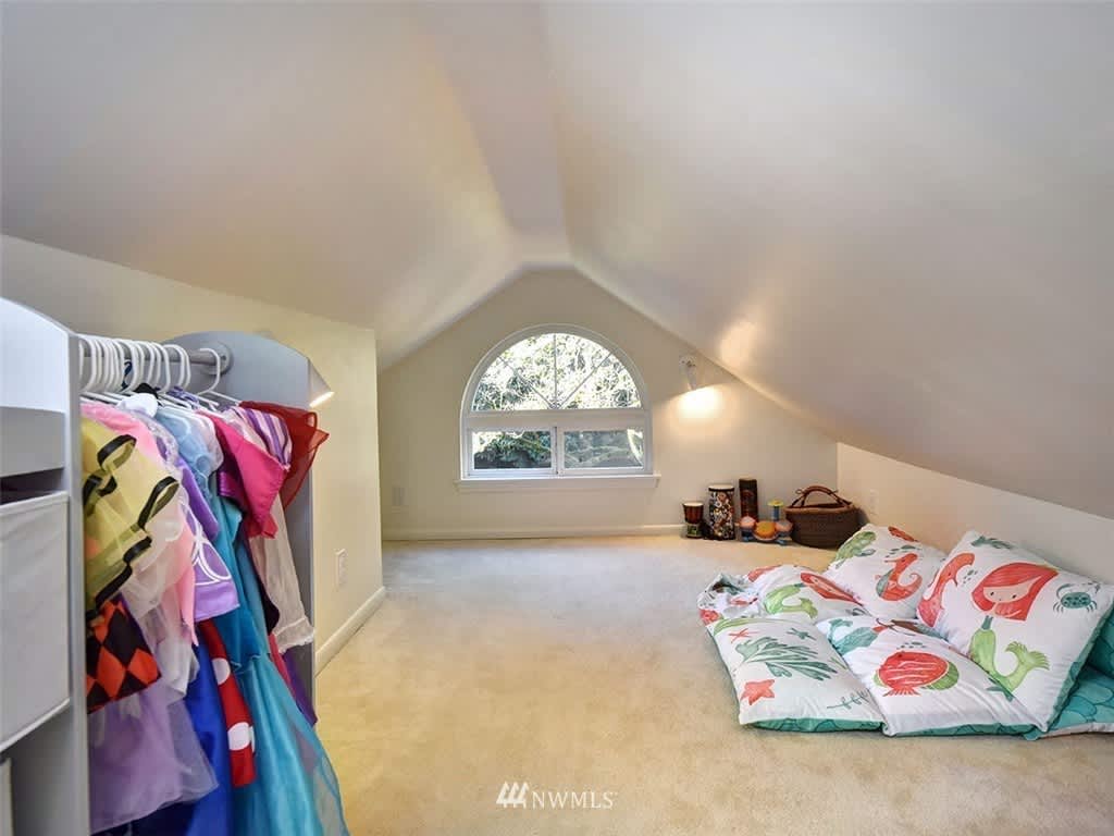14720 12th Ave NE
