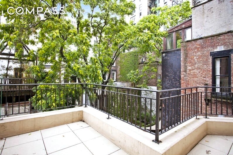 35 East 63rd St. Unit: 3-C