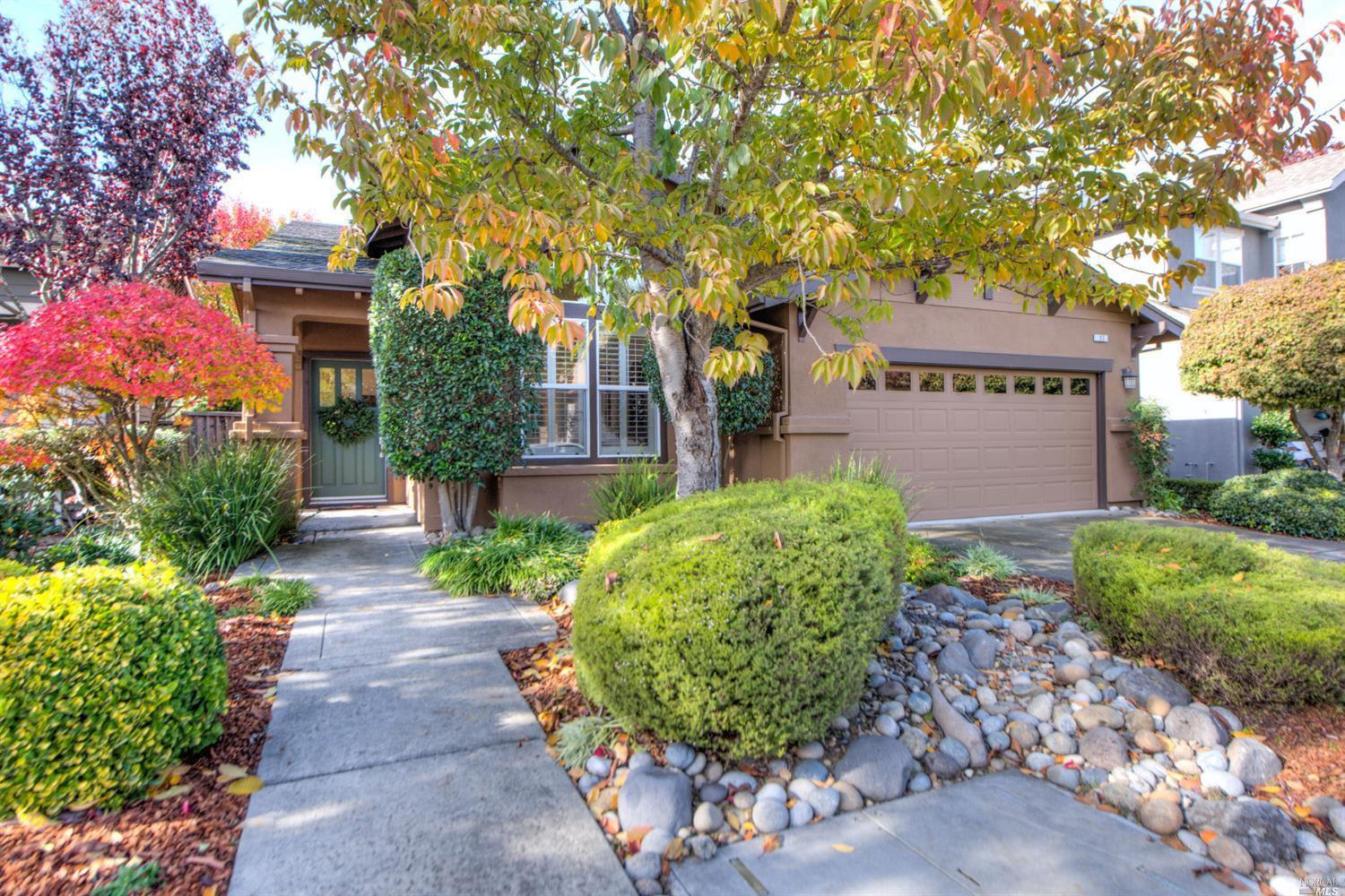 27 Presidio Dr