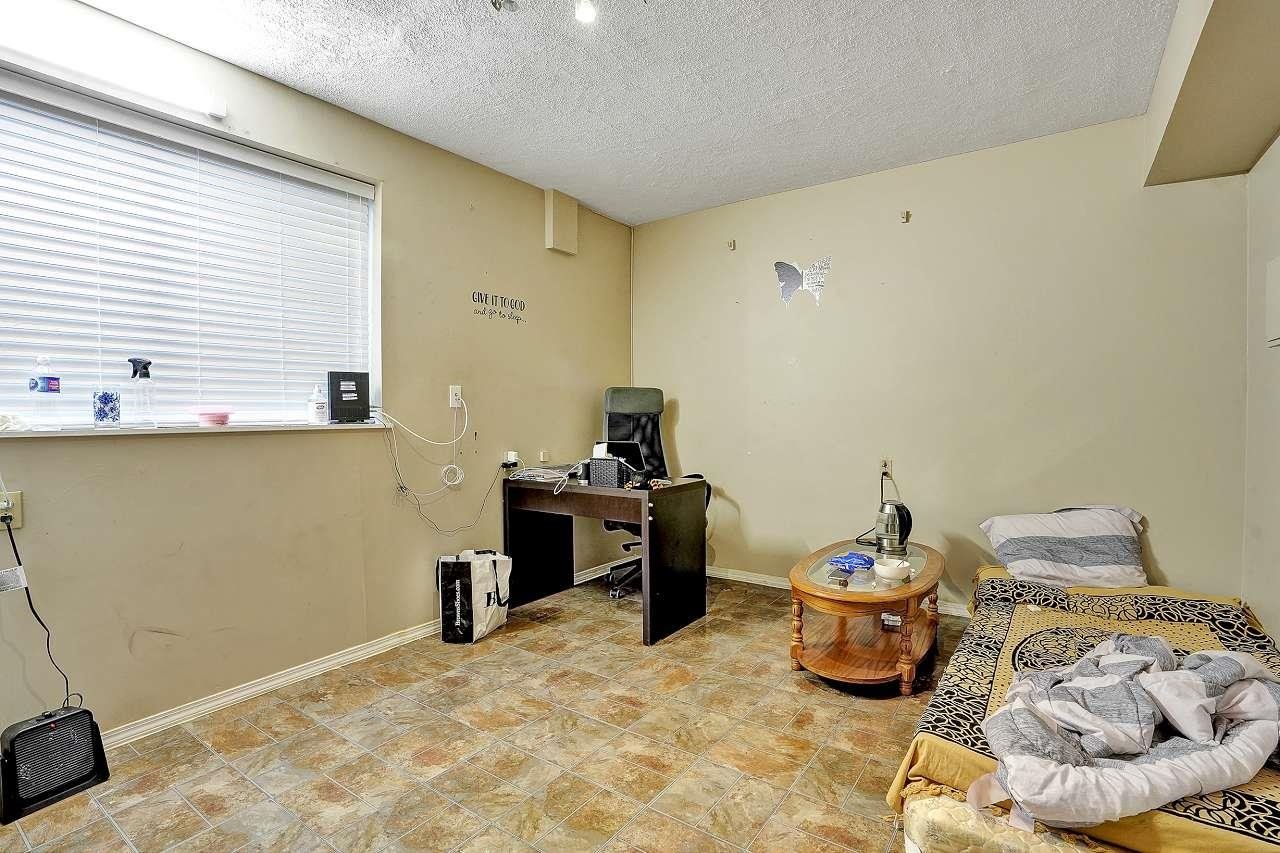 9428 132 St