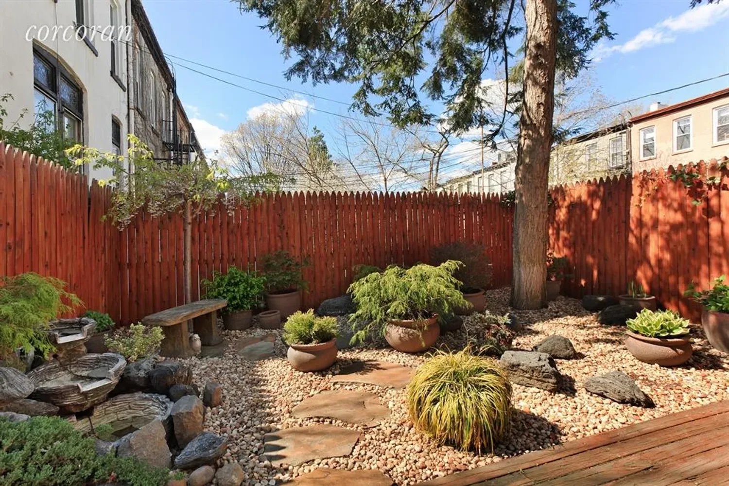 290 6th Ave
