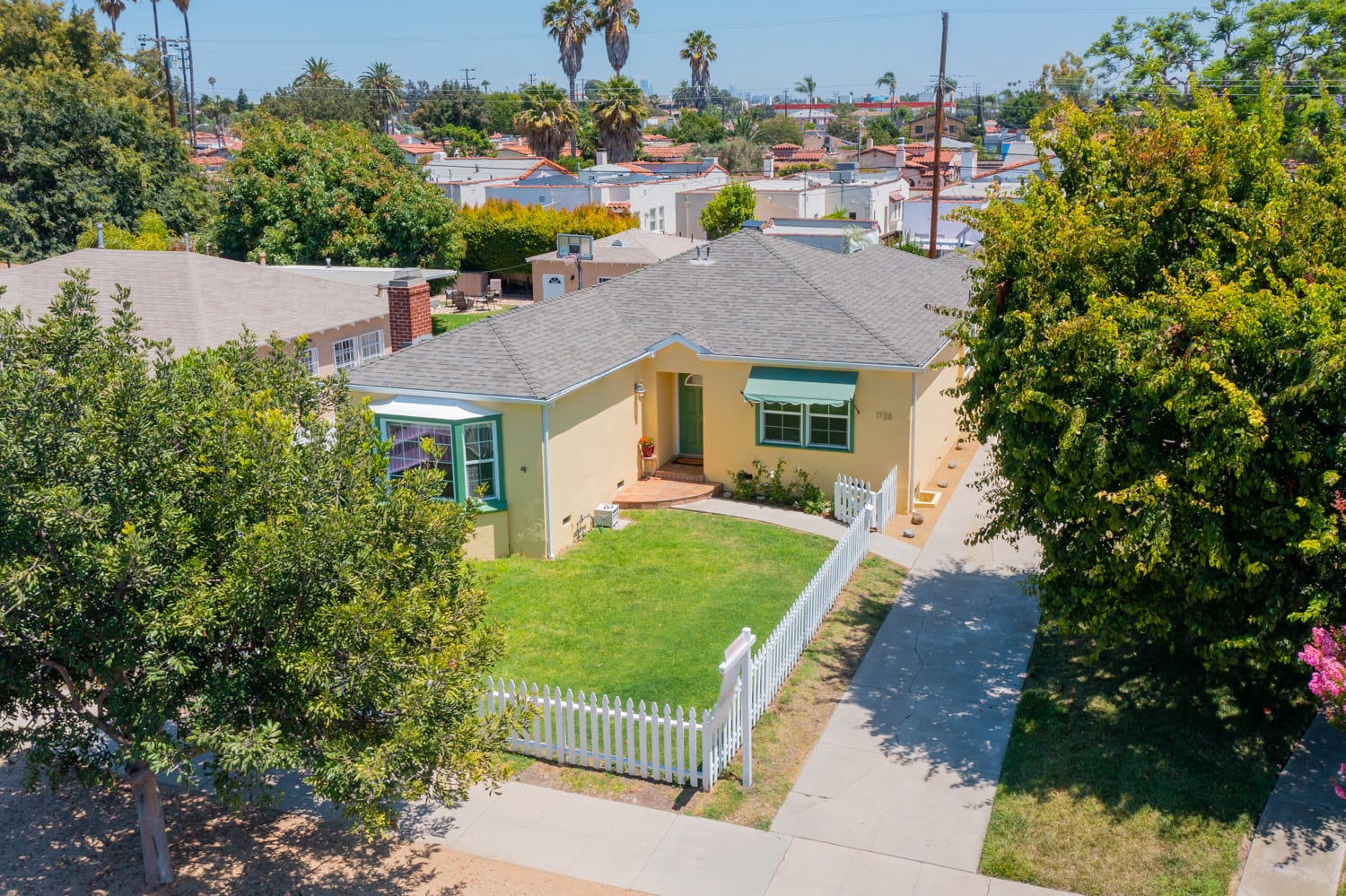 Lovingly Updated Traditional Home in Picfair Village!