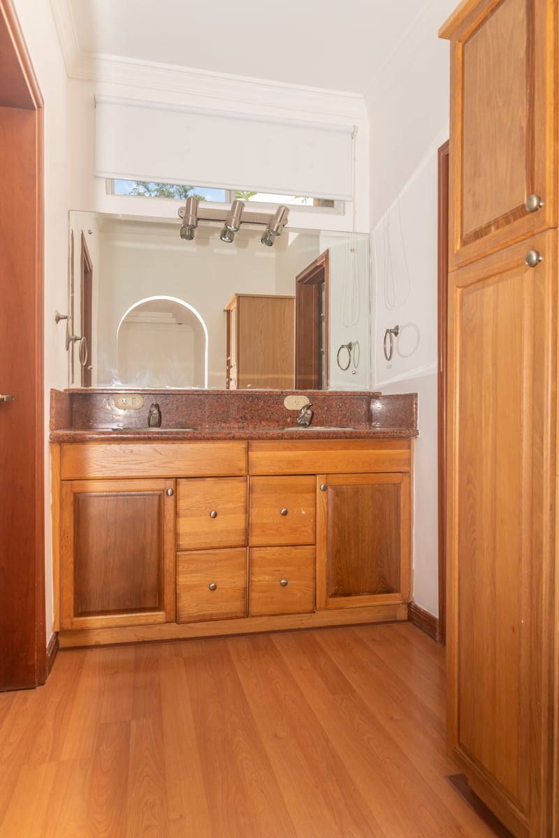 Colonial Gated Community Villa, Curridabat, San Jose