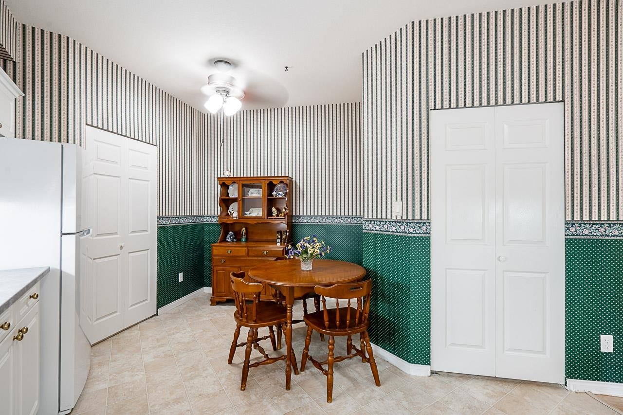 305-3098 Guildford Wy