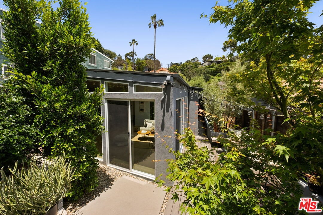 Bright Silver Lake Mid Century