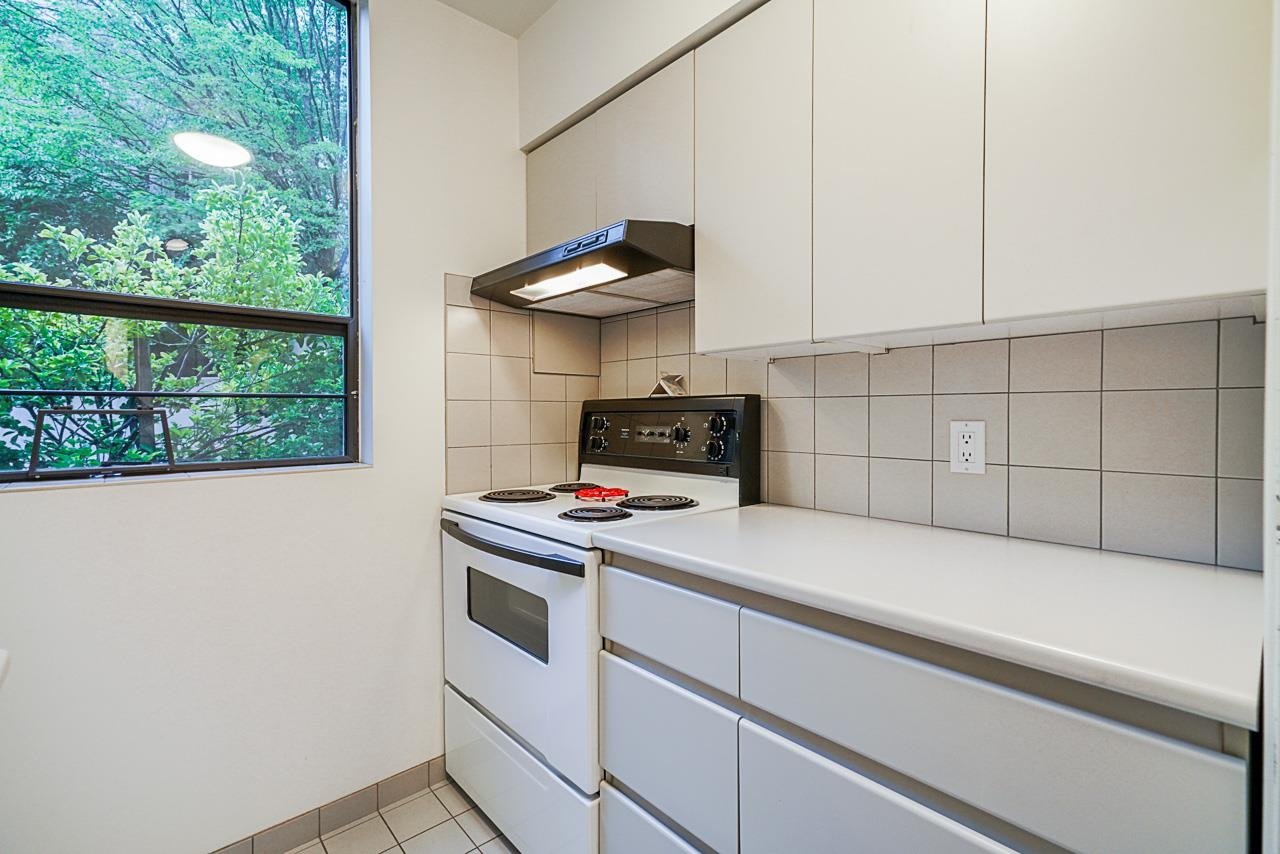 101-1737 Duchess Avenue, West Vancouver