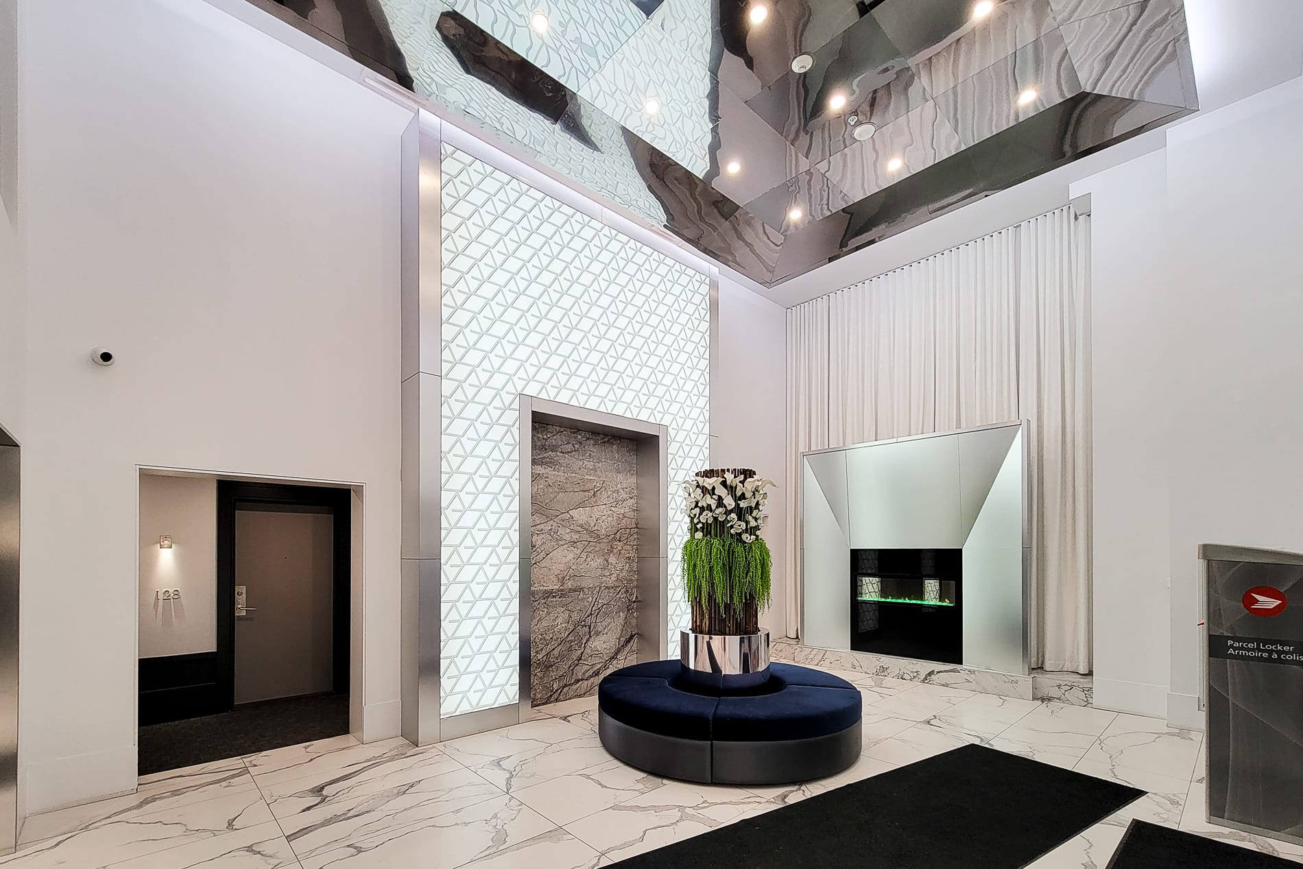 16 Concord Pl Unit: 447