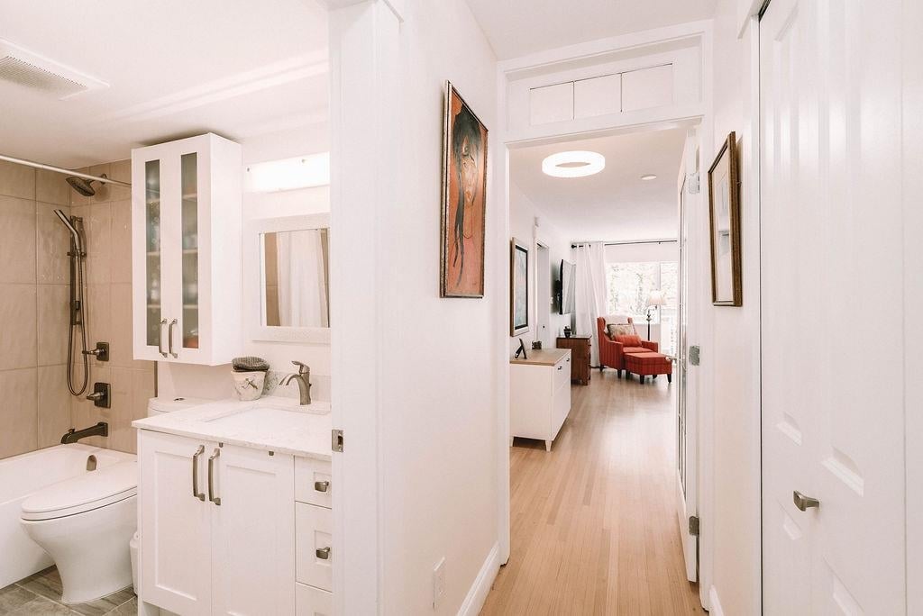 303-2409 W 43rd Ave