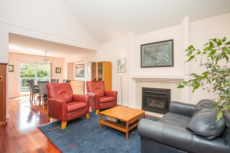 1486 Lansdowne Dr