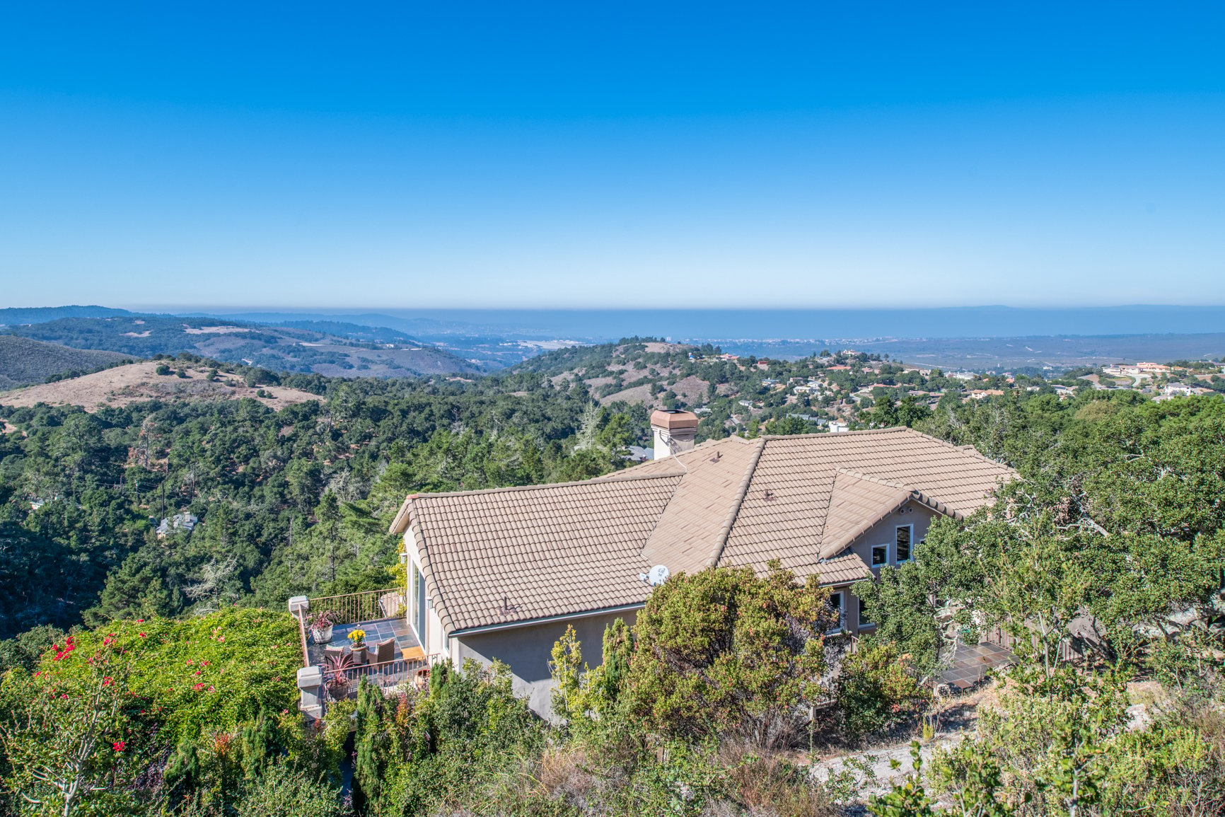 Panoramic Peninsula Views
