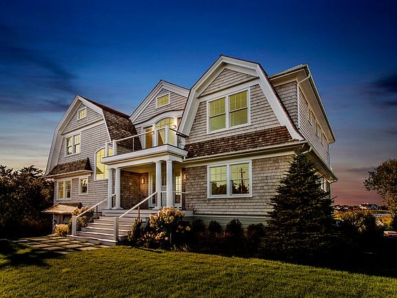 216 Dune Road